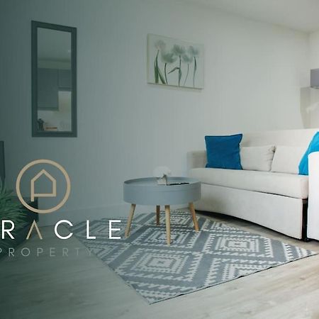 Bridge House Apartments - Free Parking Shottery المظهر الخارجي الصورة