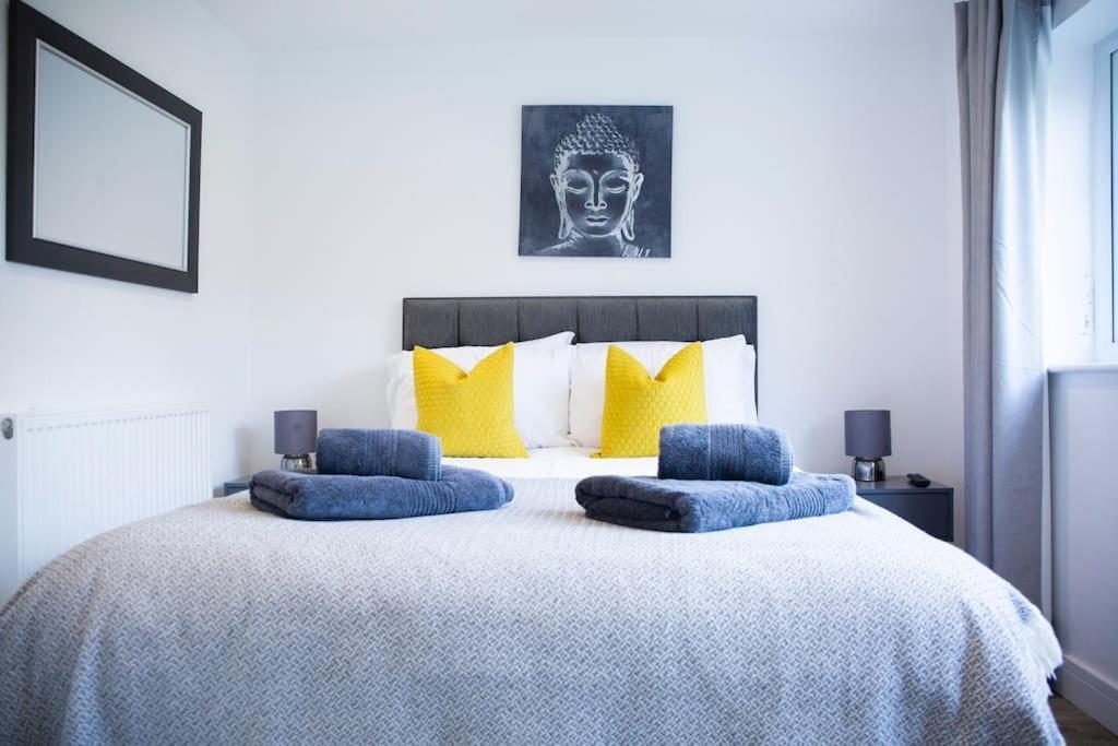 Bridge House Apartments - Free Parking Shottery المظهر الخارجي الصورة