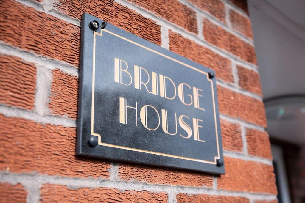 Bridge House Apartments - Free Parking Shottery المظهر الخارجي الصورة