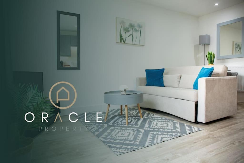 Bridge House Apartments - Free Parking Shottery المظهر الخارجي الصورة